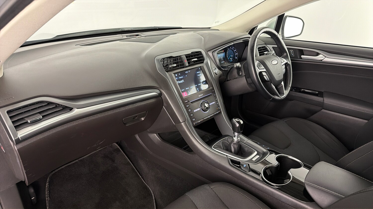 Used Ford Mondeo 2017 for sale - 77706351: Photo 8