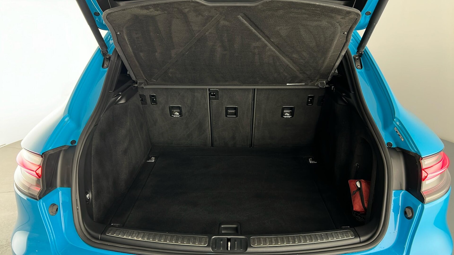 Used Porsche Macan 2019 for sale - 77178178: Photo 17