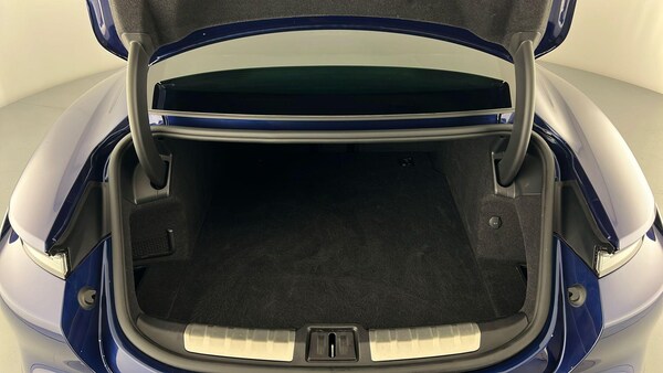 Used Porsche Taycan 2022 for sale - 76130801: Photo 30