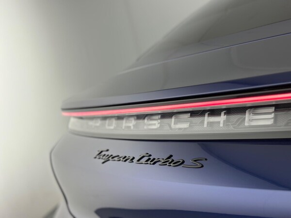 Used Porsche Taycan 2022 for sale - 76130801: Photo 39