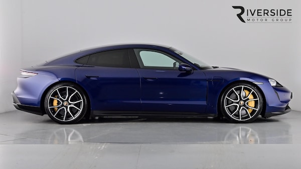 Used Porsche Taycan 2022 for sale - 76130801: Photo 3
