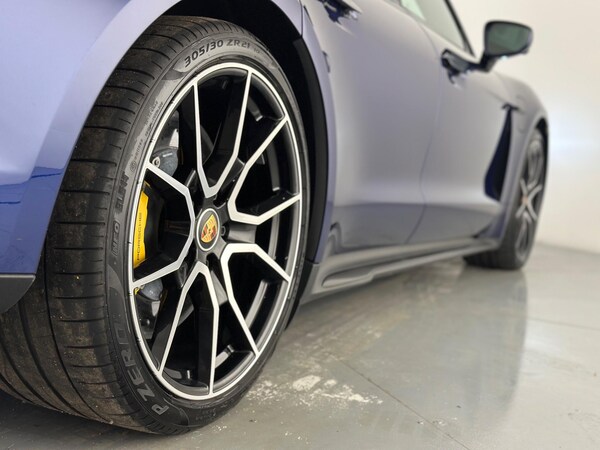 Used Porsche Taycan 2022 for sale - 76130801: Photo 50