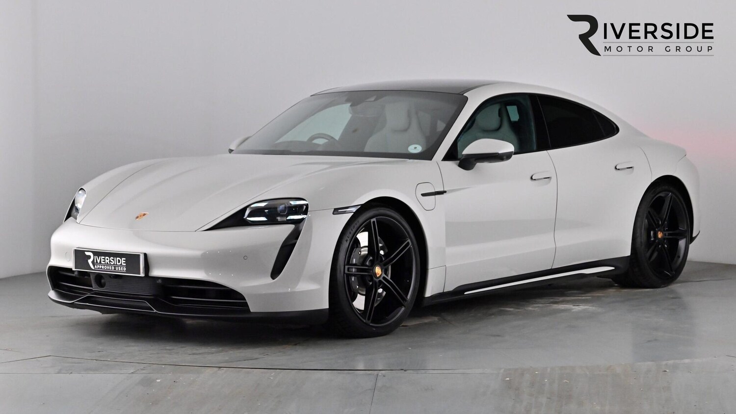 Used Porsche Taycan 2022 for sale - 77877516: Photo 15