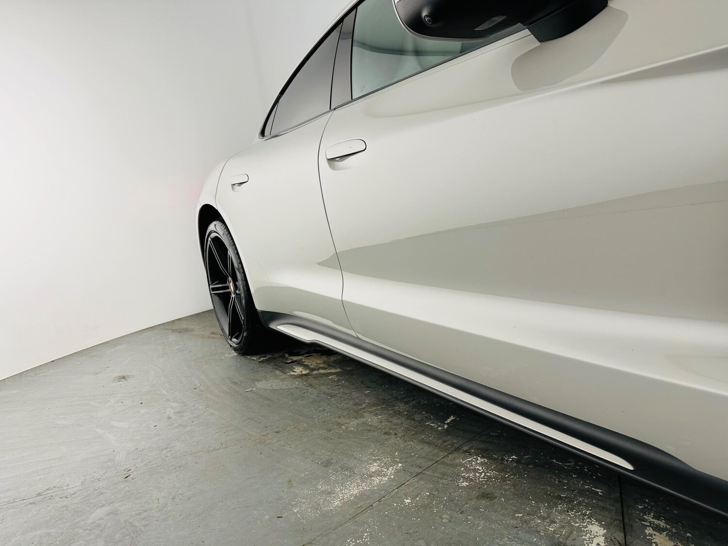 Used Porsche Taycan 2022 for sale - 77877516: Photo 39