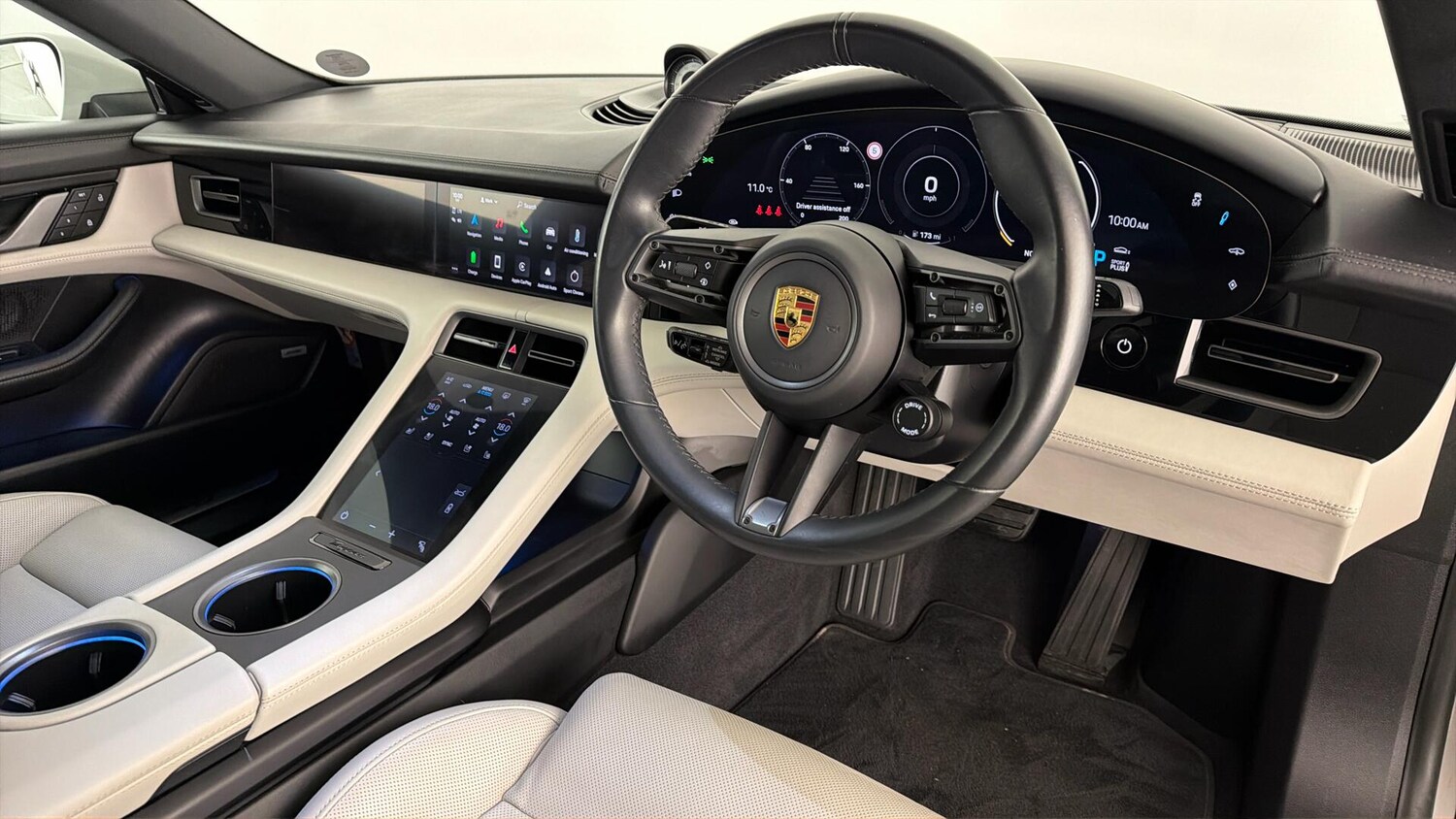 Used Porsche Taycan 2022 for sale - 77877516: Photo 5