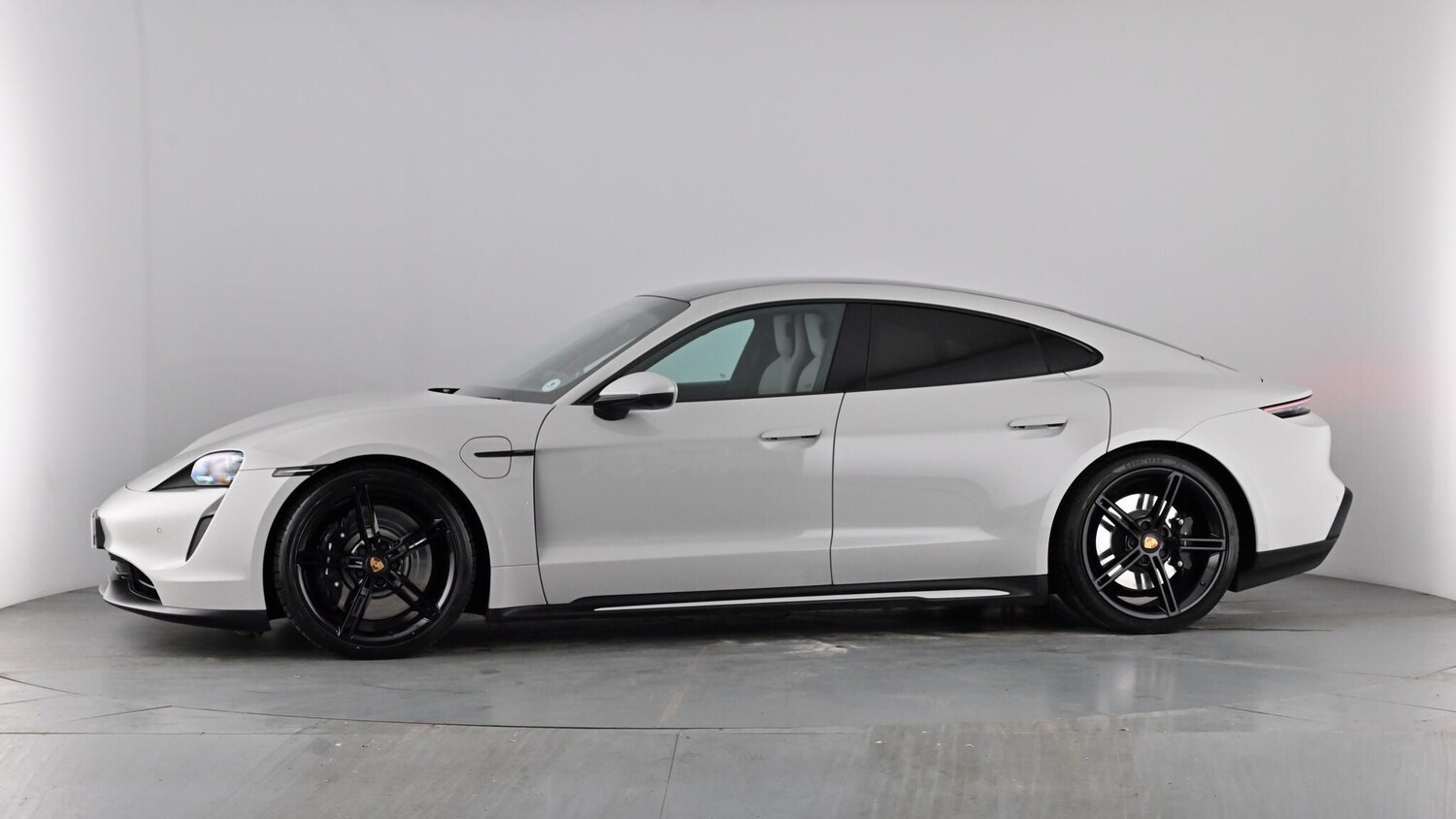 Used Porsche Taycan 2022 for sale - 77877516: Photo 66