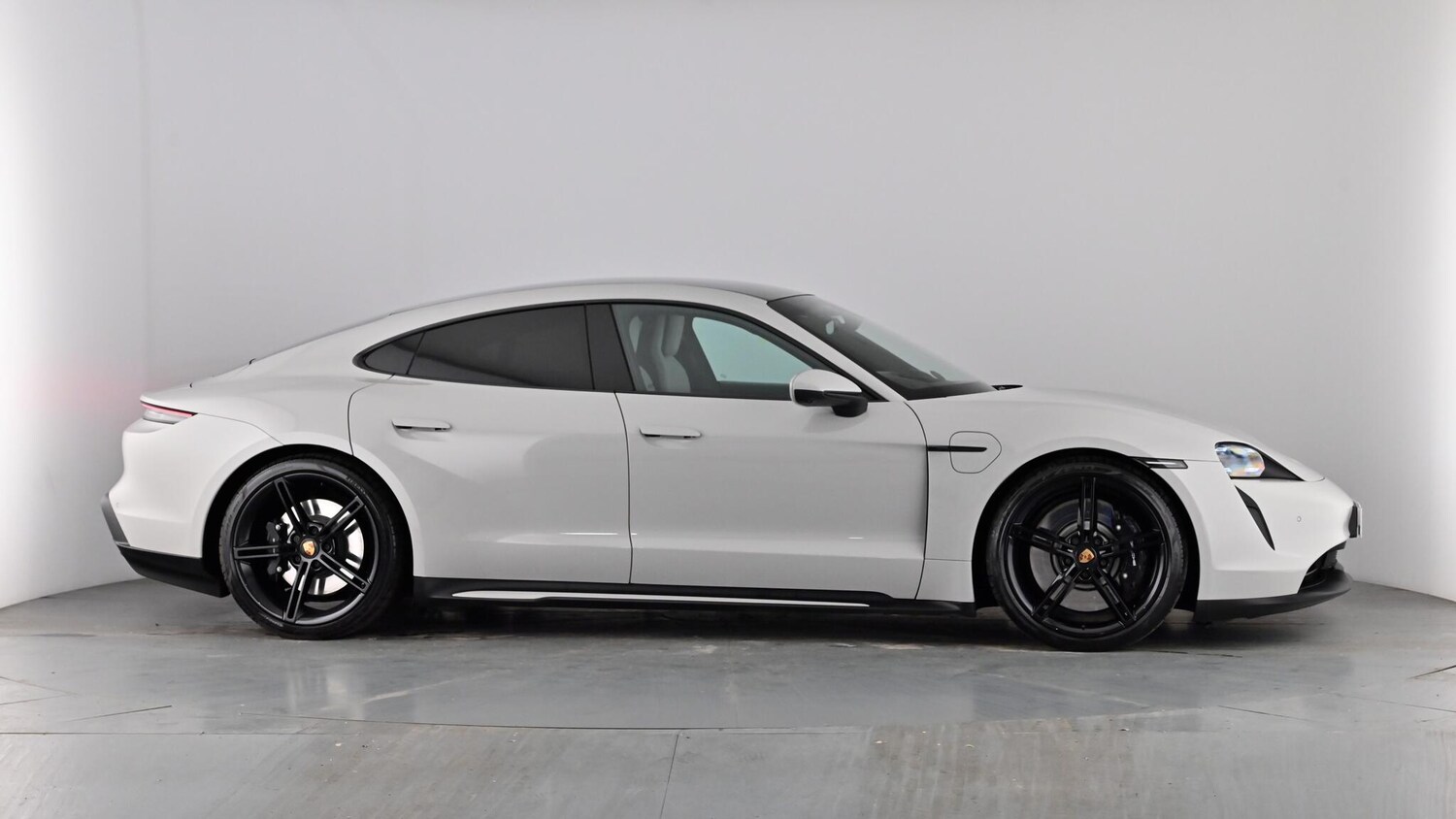 Used Porsche Taycan 2022 for sale - 77877516: Photo 86