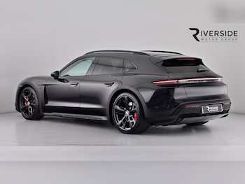 Used Porsche Taycan 2021 for sale - 79241286: Photo