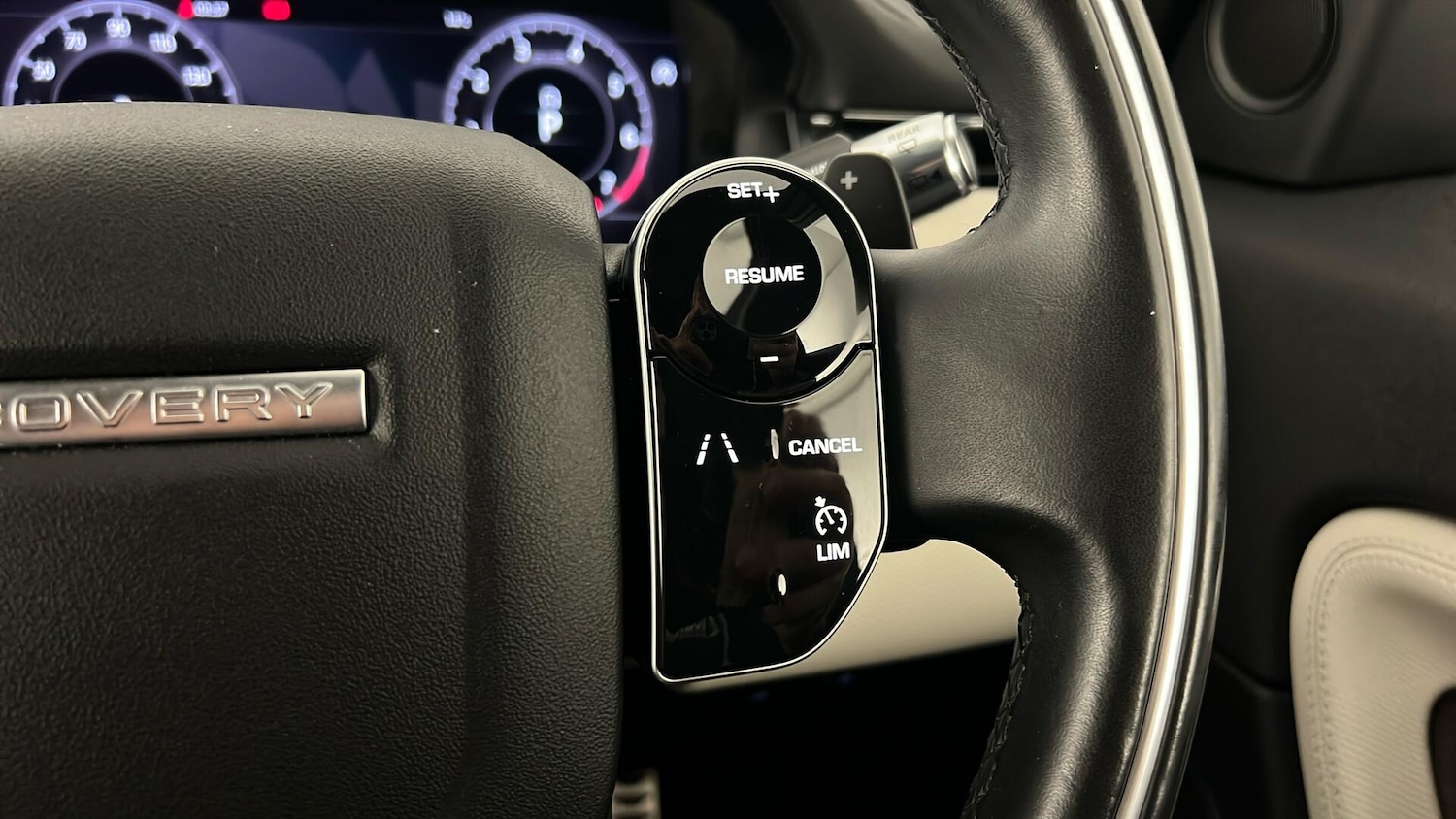 Used Land Rover Discovery Sport 2020 for sale - 76696404: Photo 18