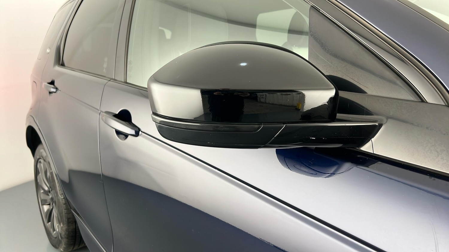 Used Land Rover Discovery Sport 2020 for sale - 76696404: Photo 26