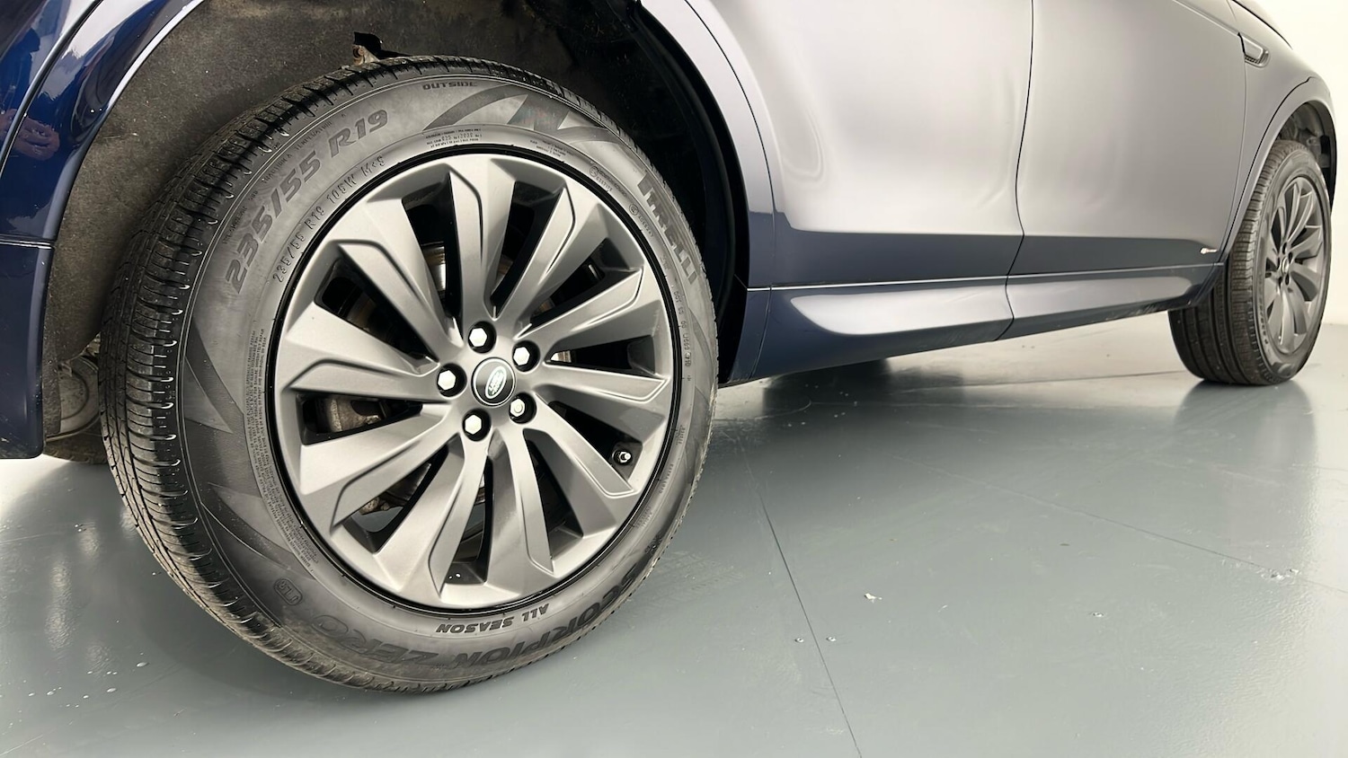 Used Land Rover Discovery Sport 2020 for sale - 76696404: Photo 29