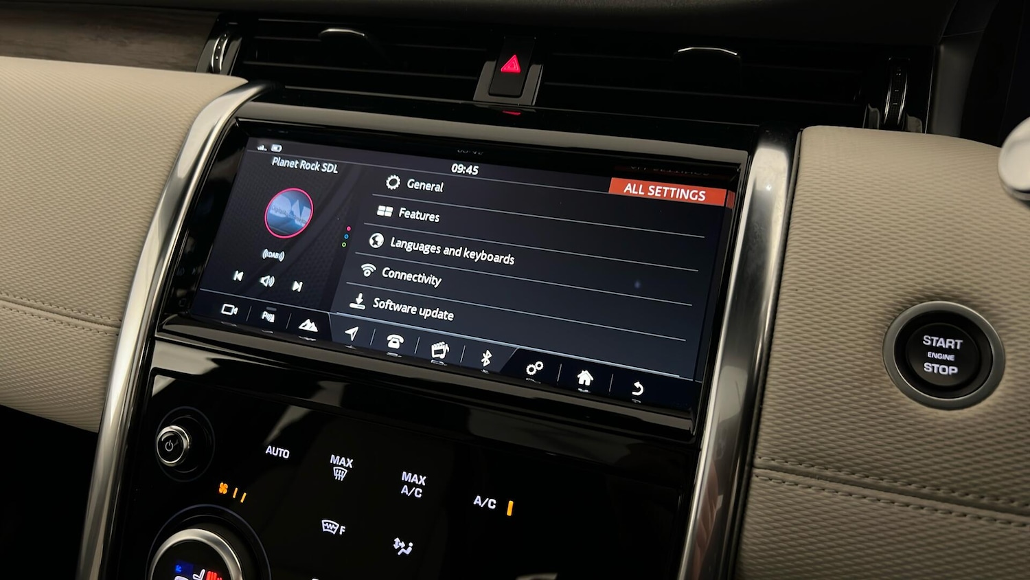 Used Land Rover Discovery Sport 2020 for sale - 76696404: Photo 42