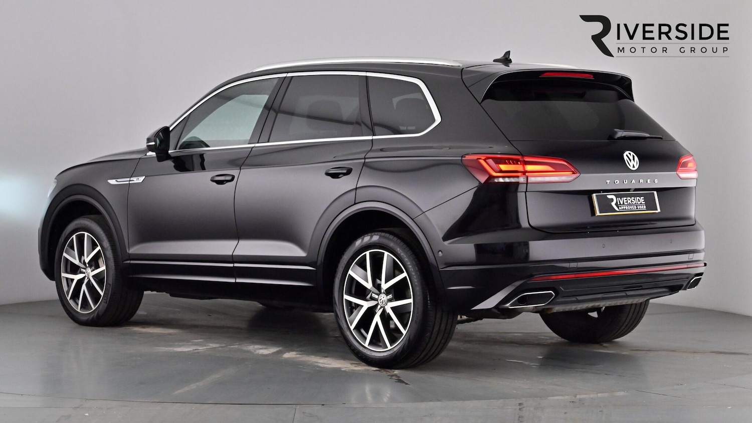 Used Volkswagen Touareg 2018 for sale - 77927440: Photo 2