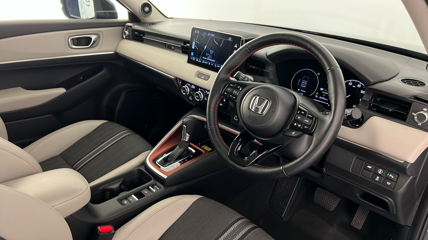 Used Honda HR-V 2025 for sale - 76420284: Photo 14