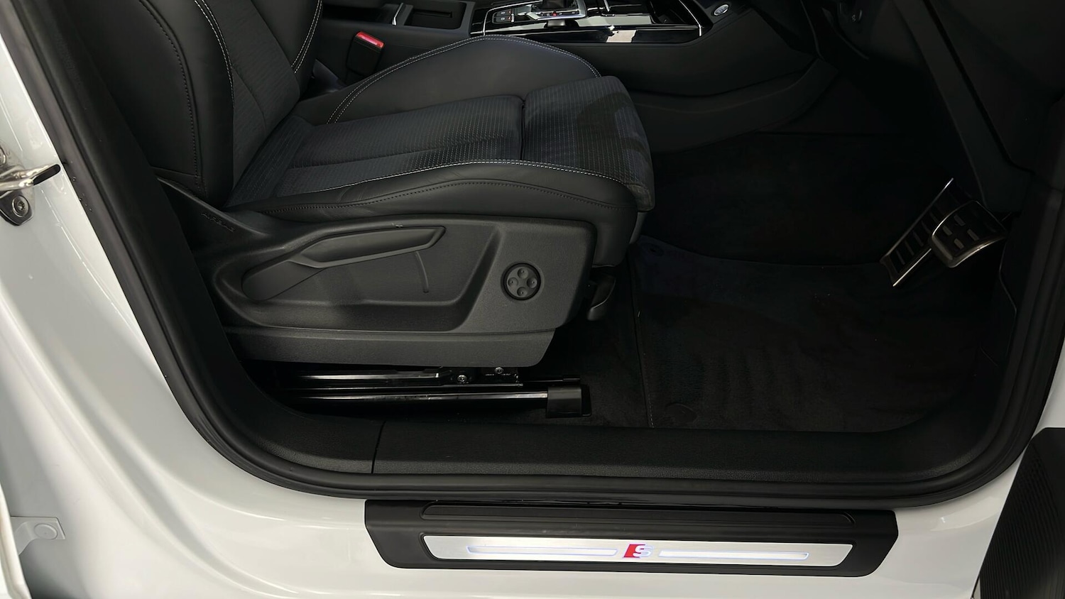 Used Audi Q5 2024 for sale - 76717460: Photo 32