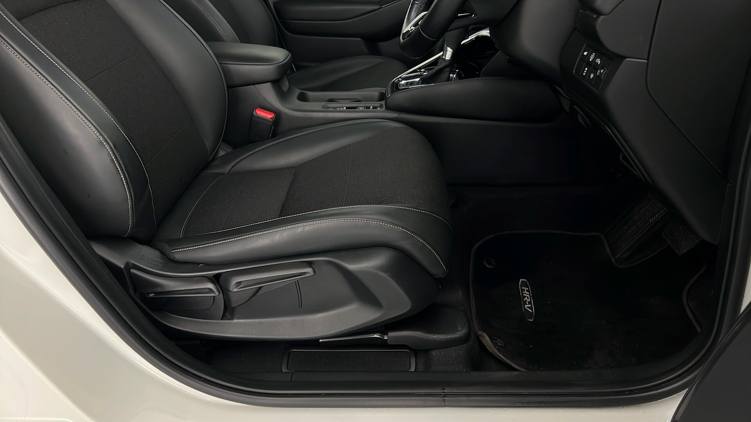 Used Honda HR-V 2022 for sale - 76914860: Photo 32