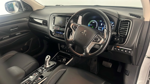 Used Mitsubishi Outlander 2018 for sale - 76124319: Photo 14