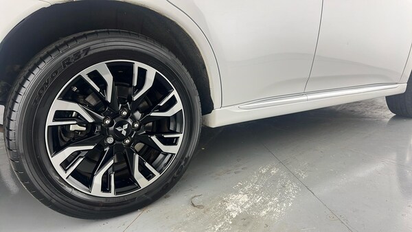 Used Mitsubishi Outlander 2018 for sale - 76124319: Photo 28