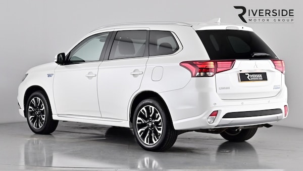 Used Mitsubishi Outlander 2018 for sale - 76124319: Photo 2