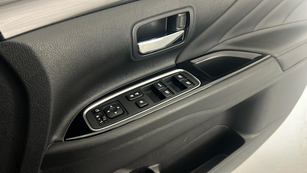 Used Mitsubishi Outlander 2018 for sale - 76124319: Photo 31