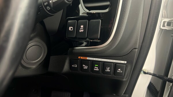 Used Mitsubishi Outlander 2018 for sale - 76124319: Photo 32