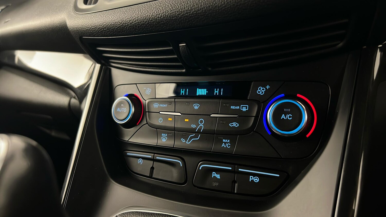 Used Ford Kuga 2018 for sale - 77036086: Photo 21