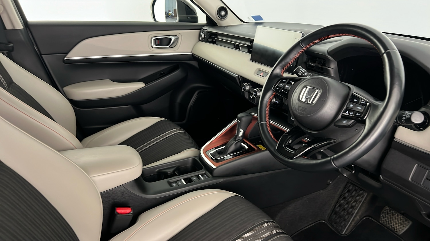 Used Honda HR-V 2022 for sale - 76722332: Photo 14