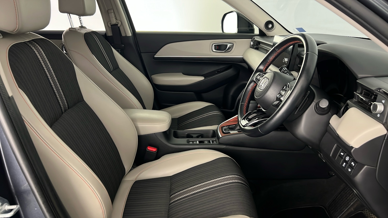 Used Honda HR-V 2022 for sale - 76722332: Photo 15