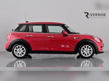Used MINI Hatch 2018 for sale - 75702725: Photo