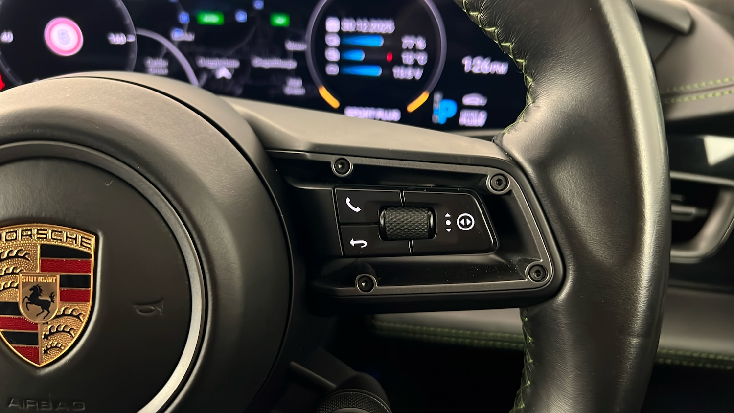 Used Porsche Taycan 2022 for sale - 76915084: Photo 18