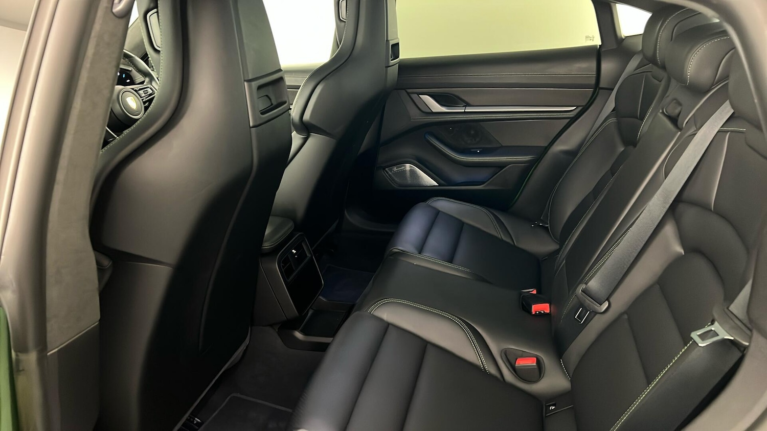 Used Porsche Taycan 2022 for sale - 76915084: Photo 24