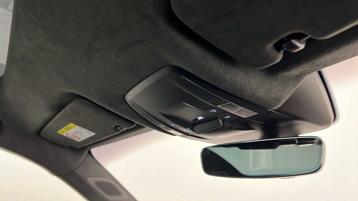 Used Porsche Taycan 2022 for sale - 76915084: Photo 35