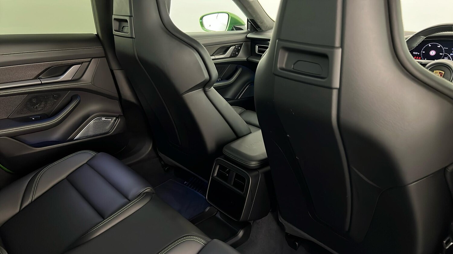 Used Porsche Taycan 2022 for sale - 76915084: Photo 40