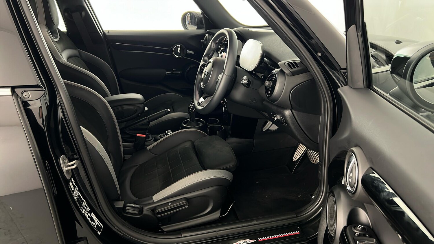 Used MINI Hatch 2023 for sale - 76328071: Photo 15