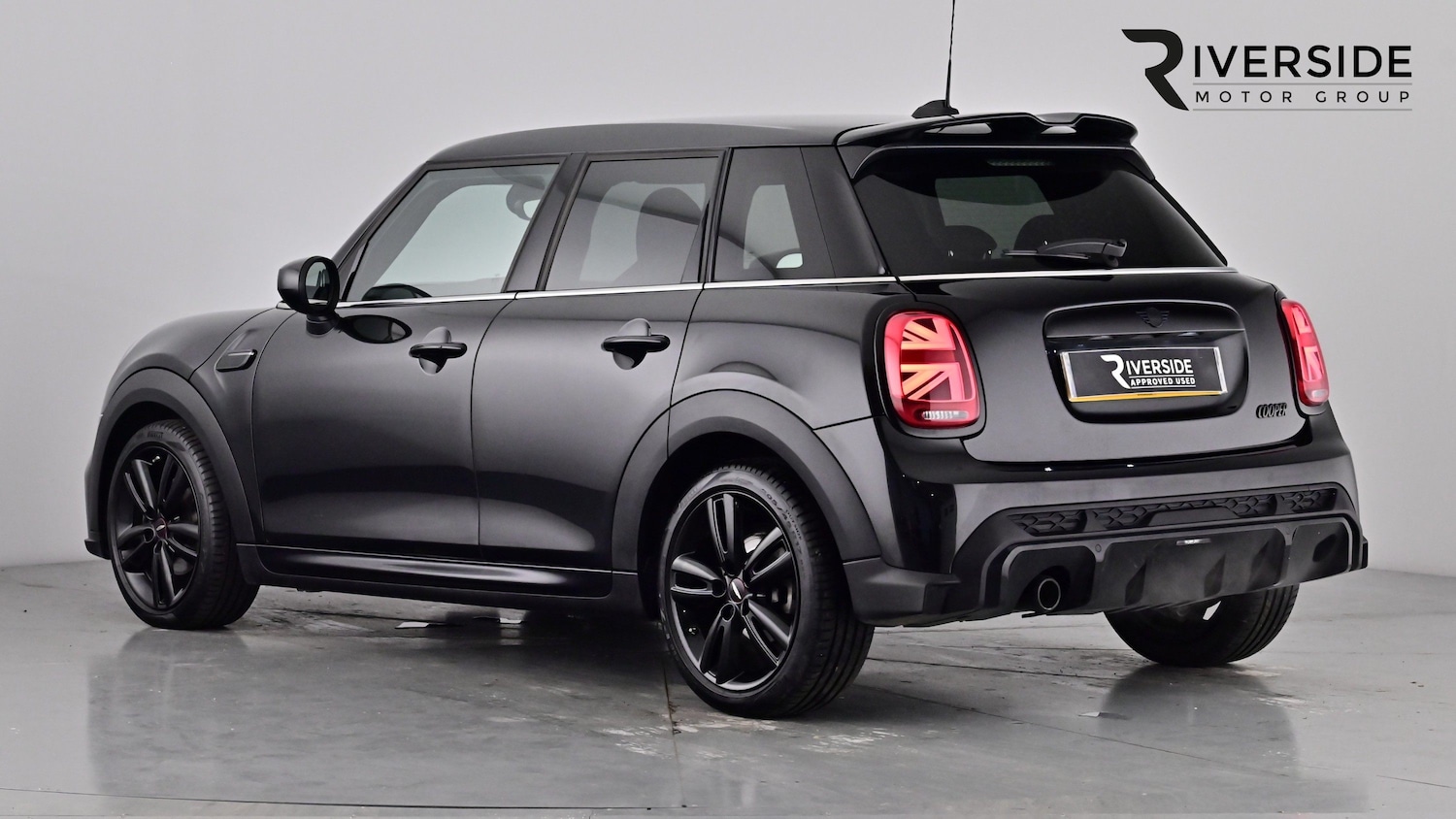 Used MINI Hatch 2023 for sale - 76328071: Photo 2