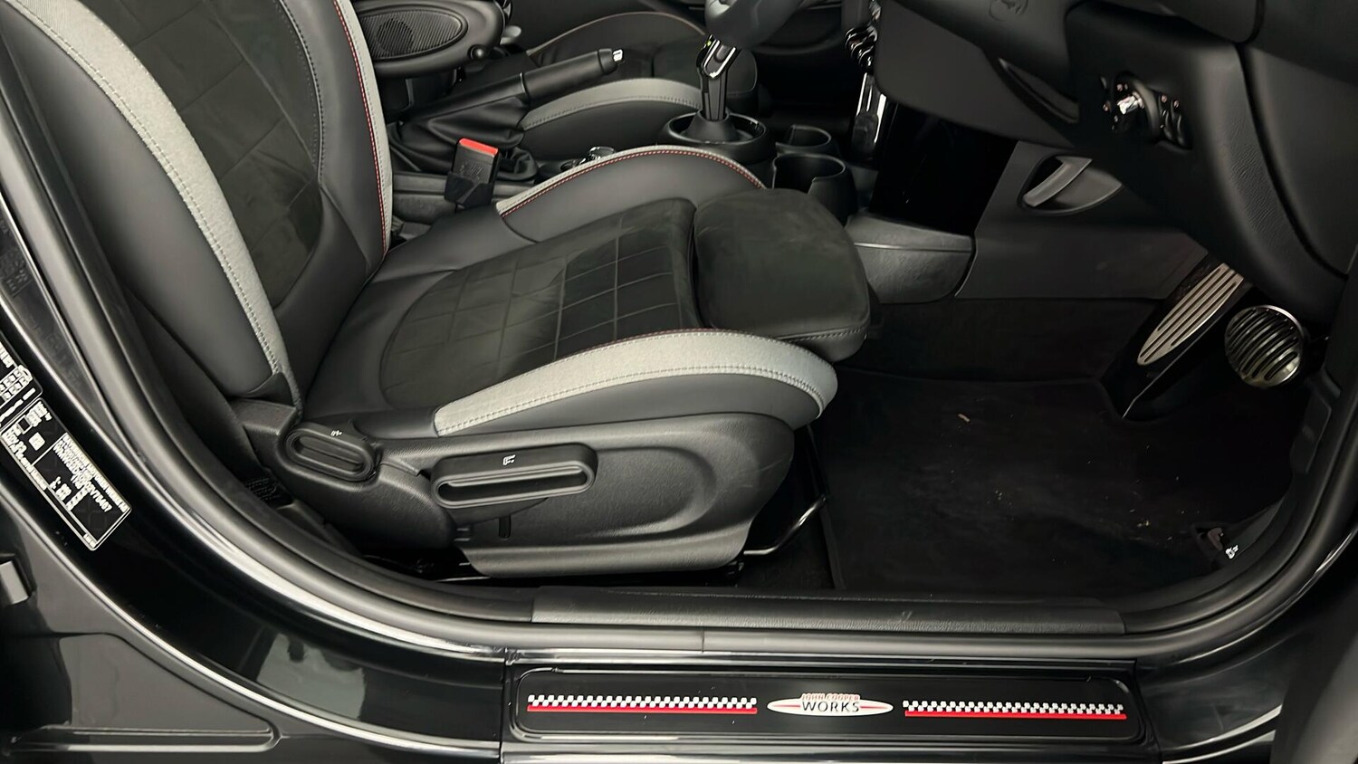 Used MINI Hatch 2023 for sale - 76328071: Photo 31