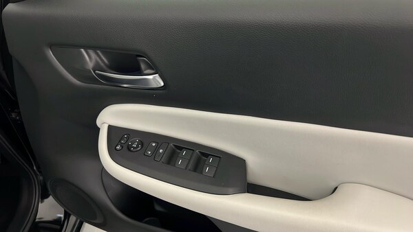 Used Honda Jazz 2021 for sale - 76328072: Photo 31