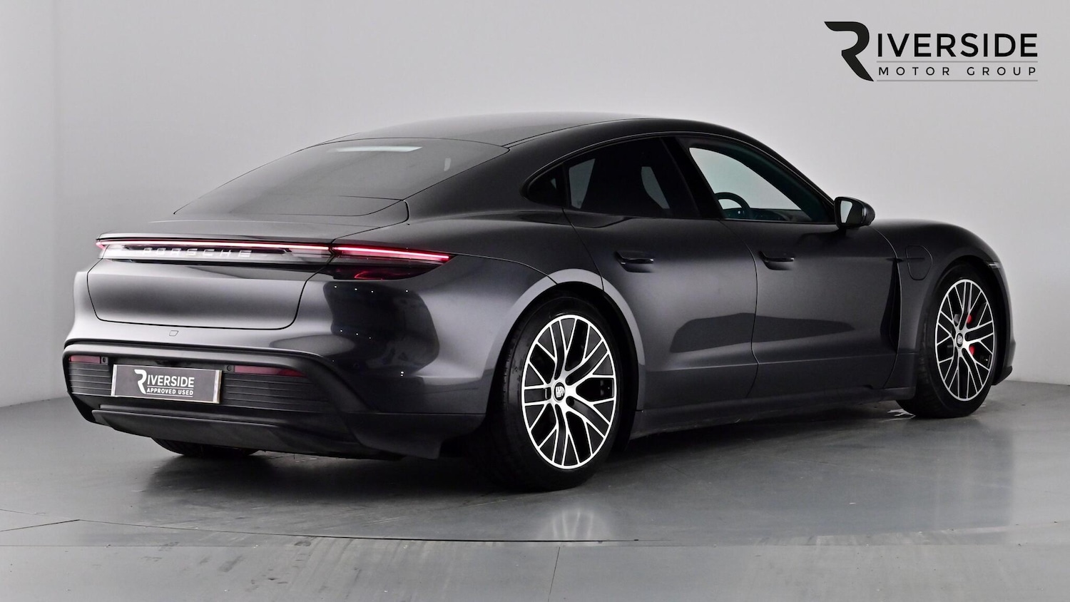 Used Porsche Taycan 2021 for sale - 77063318: Photo 12