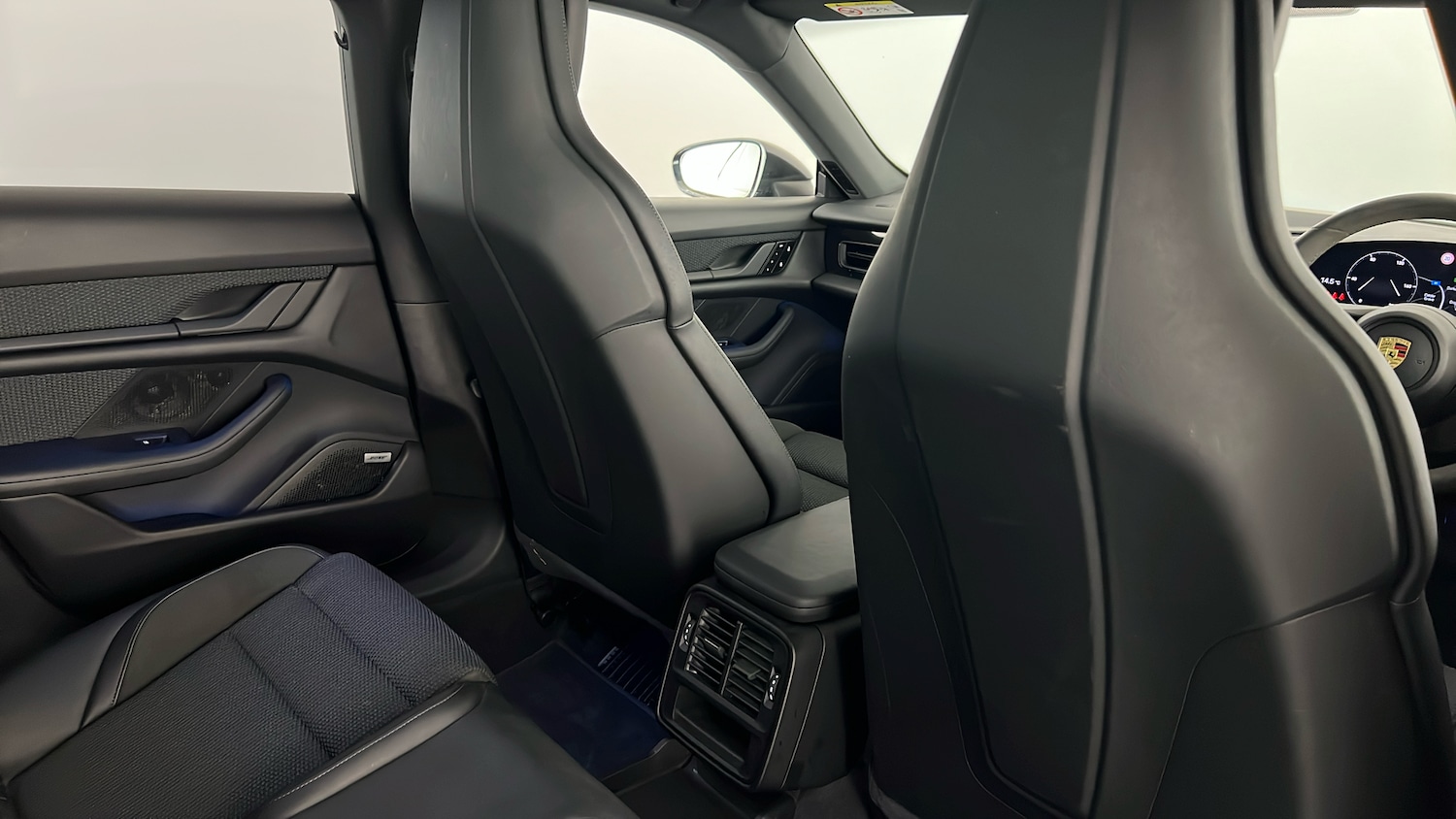 Used Porsche Taycan 2021 for sale - 77063318: Photo 29