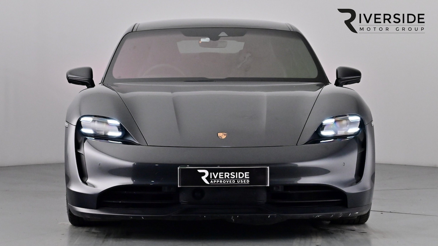 Used Porsche Taycan 2021 for sale - 77063318: Photo 4