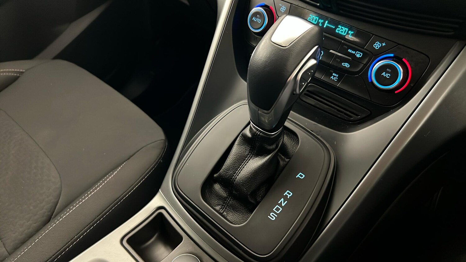 Used Ford Kuga 2019 for sale - 76745197: Photo 19