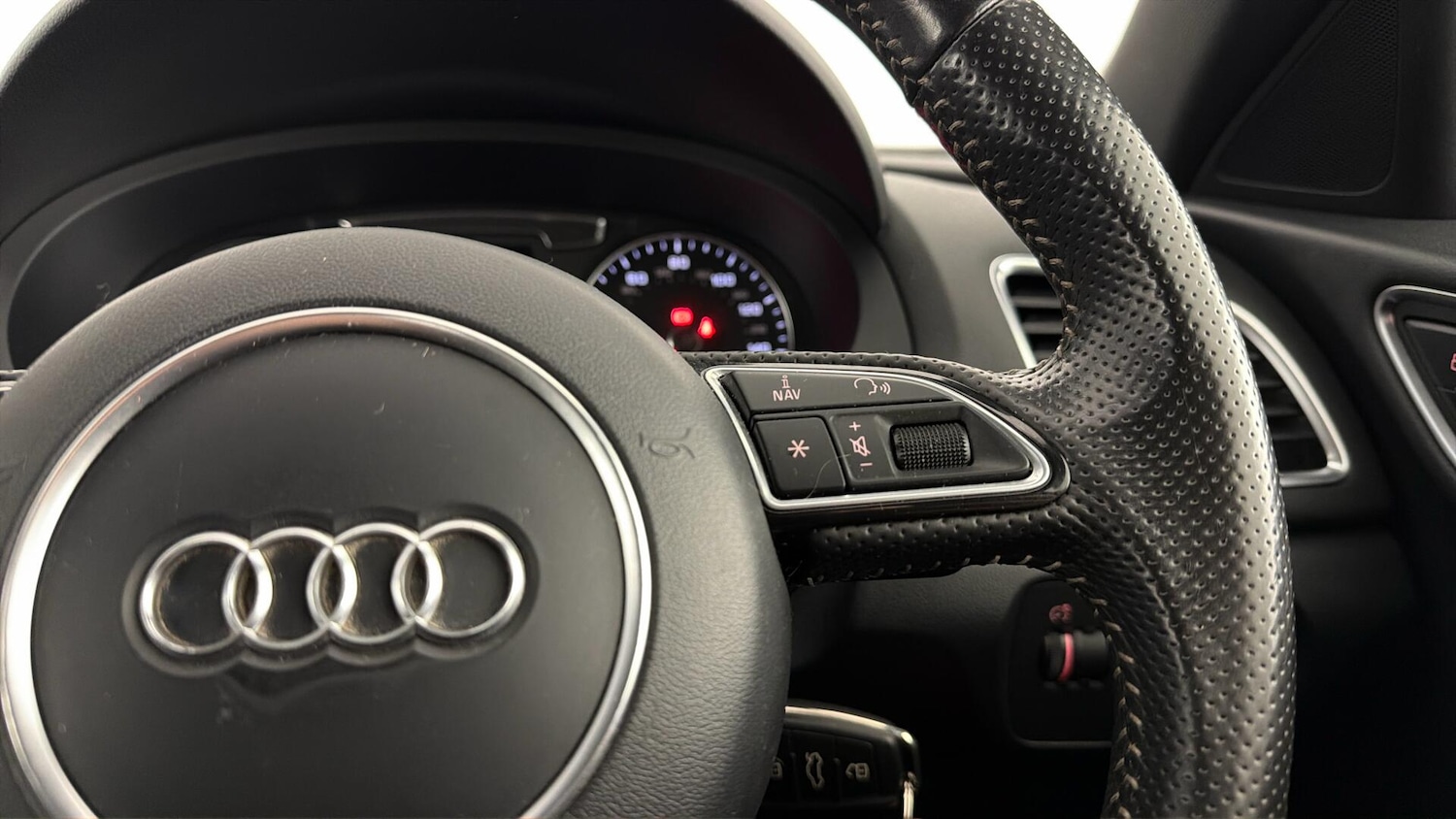 Used Audi Q3 2016 for sale - 77855741: Photo 18