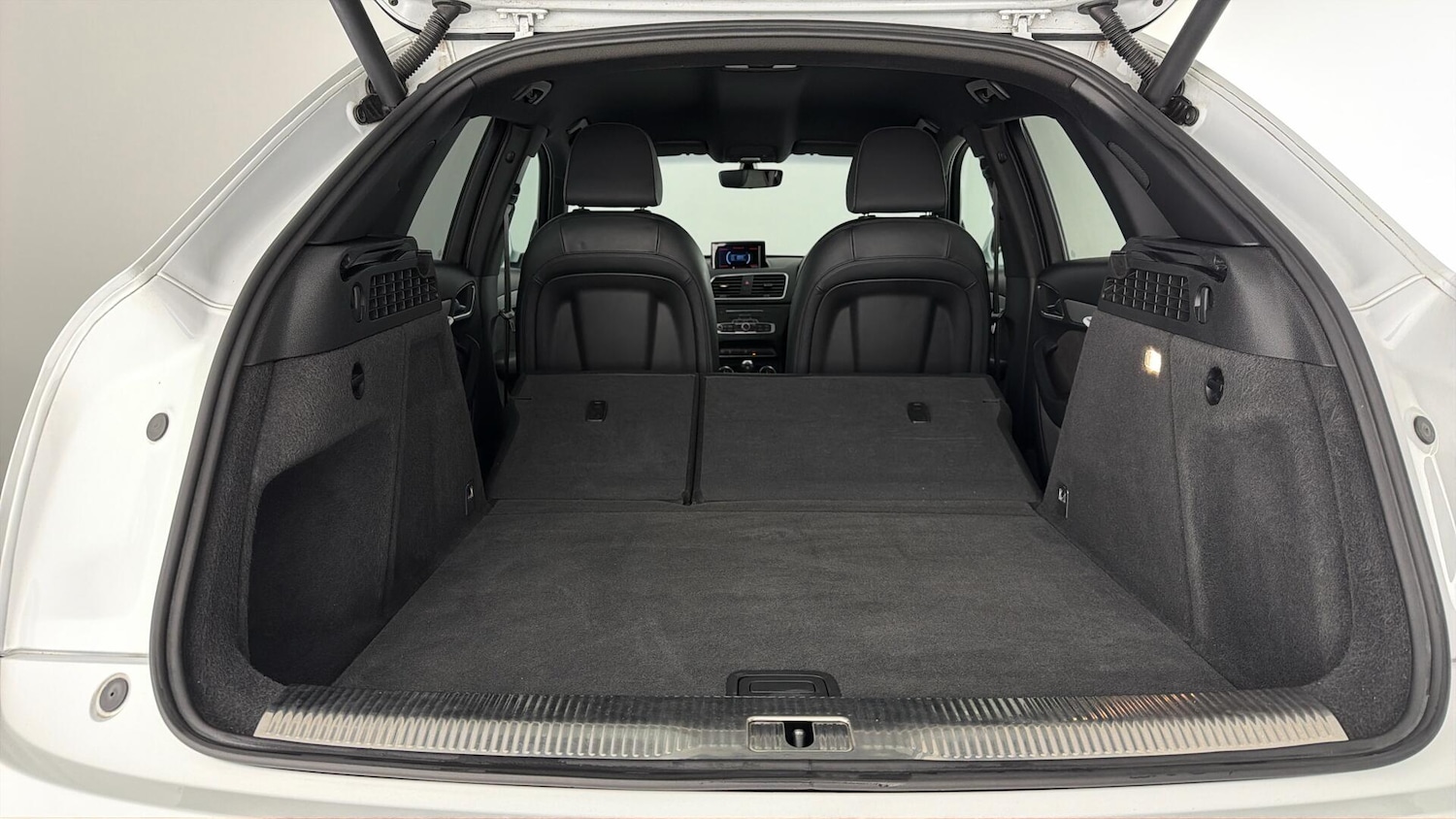 Used Audi Q3 2016 for sale - 77855741: Photo 30