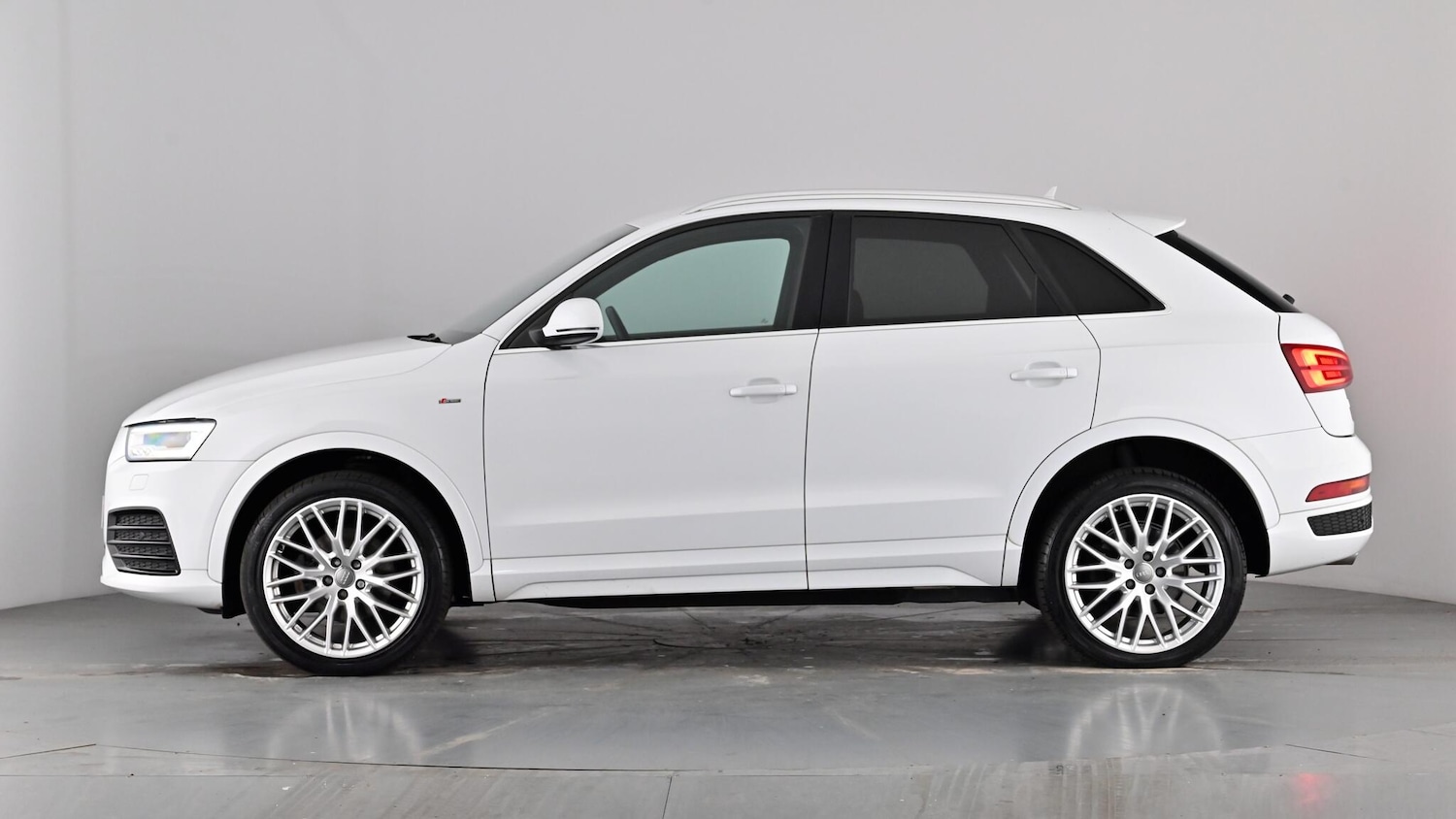 Used Audi Q3 2016 for sale - 77855741: Photo 54