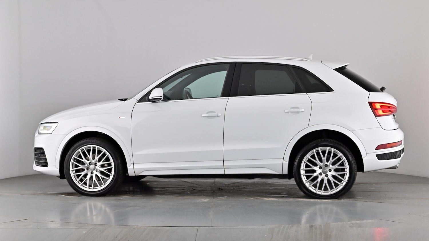 Used Audi Q3 2016 for sale - 77855741: Photo 55