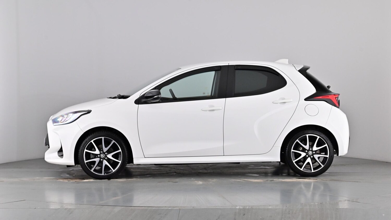 Used Toyota Yaris 2022 for sale - 77971751: Photo 21