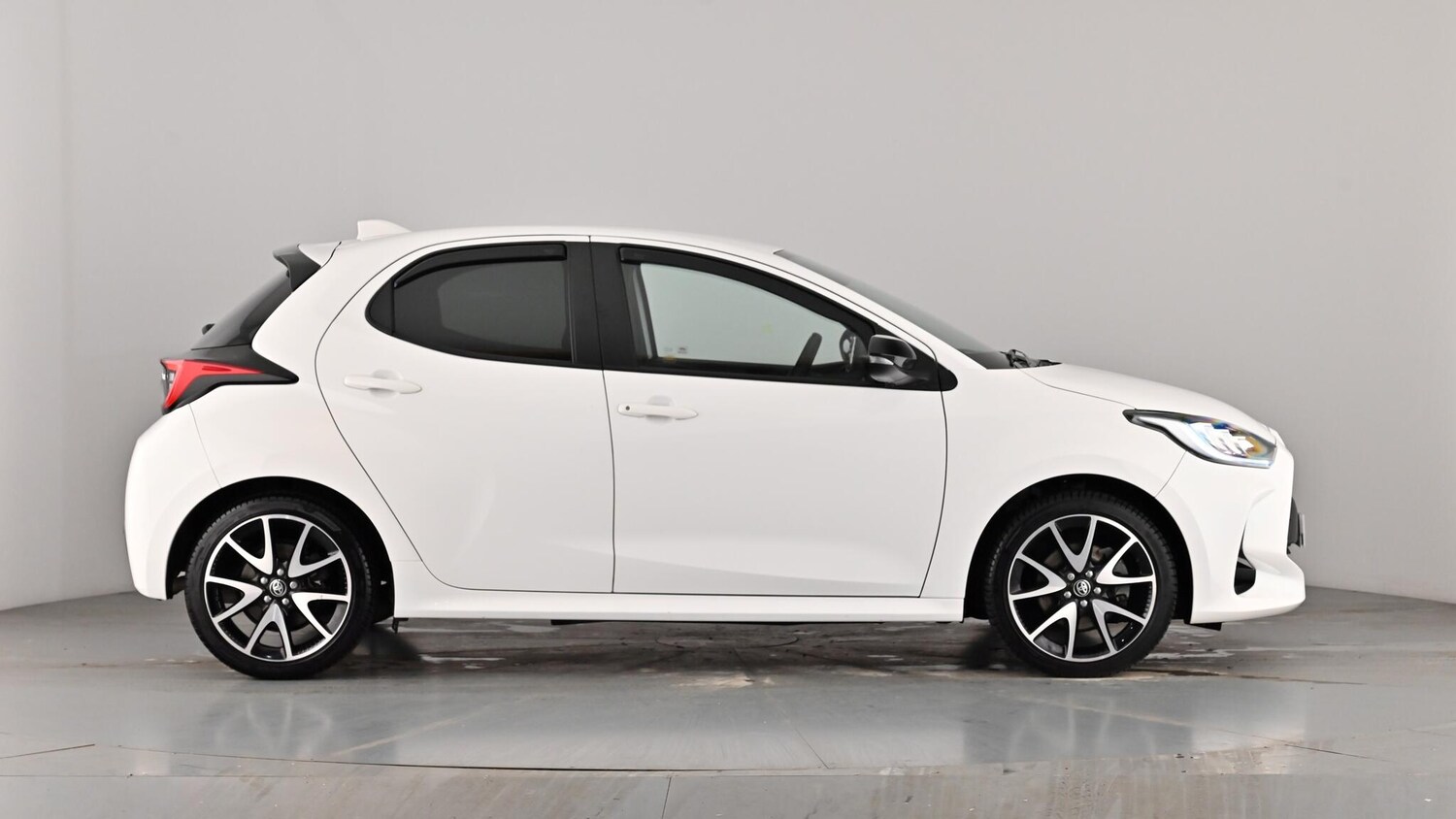 Used Toyota Yaris 2022 for sale - 77971751: Photo 39