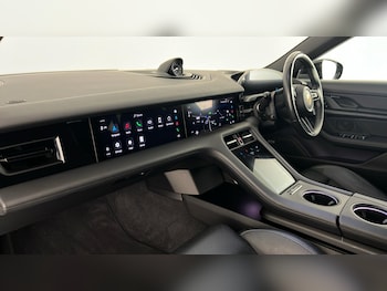 Used Porsche Taycan 2021 for sale - 75916971: Photo