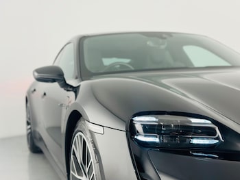 Used Porsche Taycan 2021 for sale - 75916971: Photo