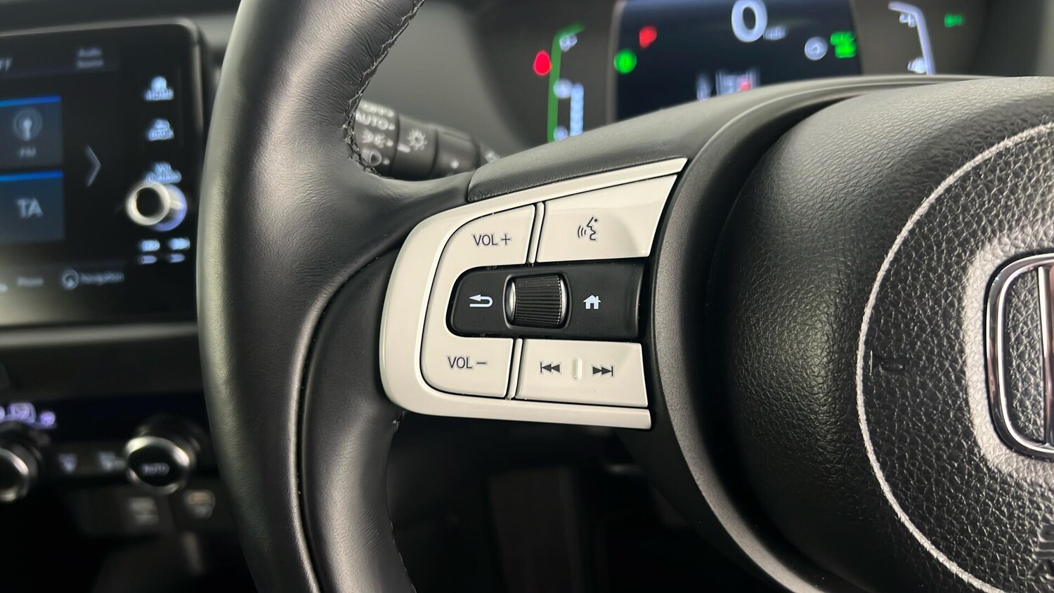 Used Honda Jazz 2024 for sale - 76328141: Photo 14